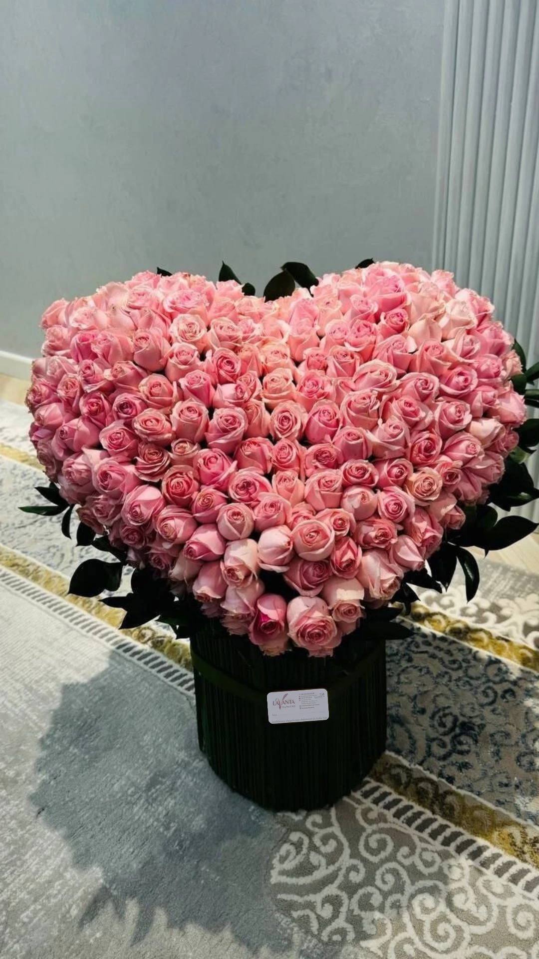 Premium Kalpli Pembe Gül Aranjmanı